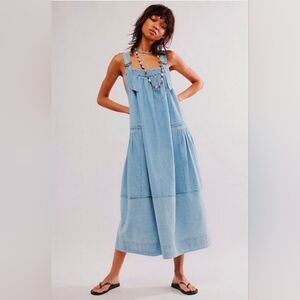 CLEARANCE! PRICE IS FINAL .Machu Barrel Midi Dress NWOT